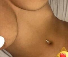 1 Pleasure Away 💋 - Image 3