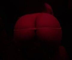 Houston escorts - Horny and Ready