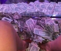 stripper at Onyx - Image 3