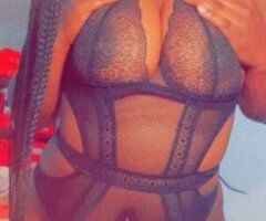 Sexy Black throw dat pussy back BJ Special all Night - Image 4