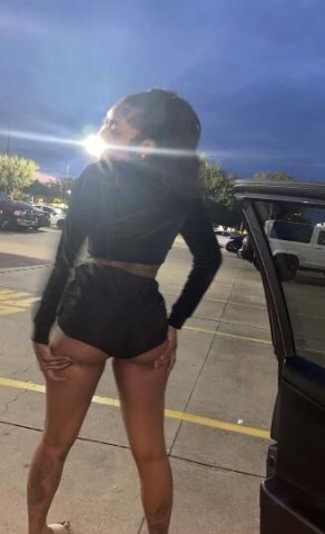 The Kandii factory😍😋🍭💦🍑READ BIO‼ - 1
