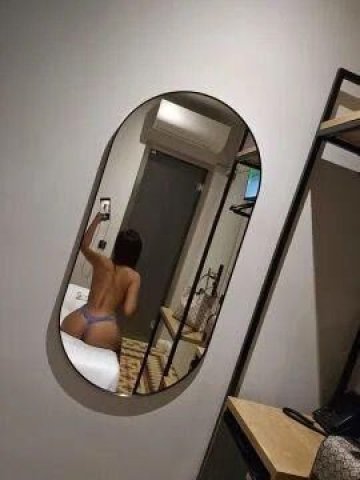 HELLO DADDY! 🥳 I'M AVAILABLE NOW WRITE ME 😈 I'M LATINA 👅 - 1