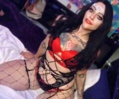 Huntington escorts - Horny MILF in Milton. Ready and available NOW.