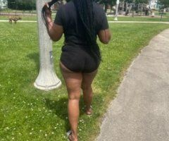 SALENA SEXY AZZ HERE - Image 4