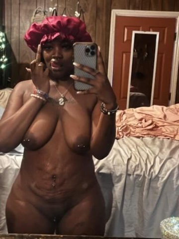 come see me 🫦 - 1