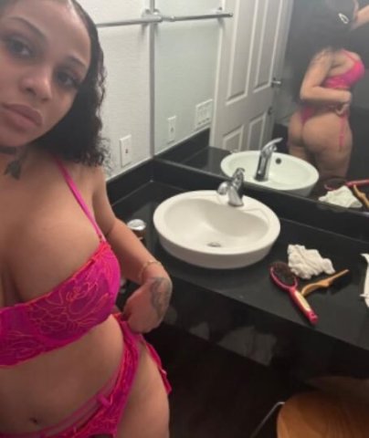 in and outcall available - 1