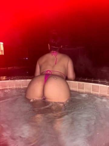 THICK LATINA POMONA OUT/CAR 😍⭐⭐⭐⭐⭐❤ - 1