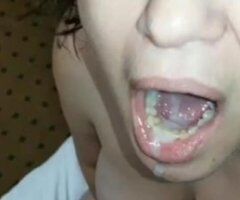 luscious wet lips - Image 2