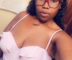 🤤🍫Welcome To Lyndor Factory 👅🍫 - Image 3