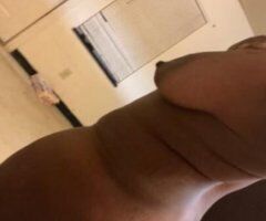 Pretty Feet💙FUN SIZED💛FREAKY 🍫💚 BIG BREAST CUTIE - Image 3
