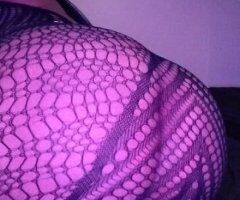 Slippery when wet 💦 - Image 2