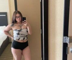 Busty Squirter Babe Available now For incall💦 - Image 2