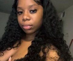 NEW IN TOWN😍🔥 IN🏠AND OUT🚗 CUM GET THIS TIGHT😋 WET💦 PUSSY - Image 2