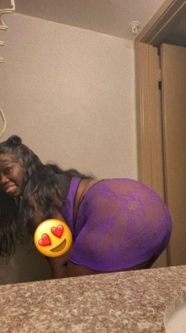 🍫NEW IN TOWN Just VISITING✈ 📍 Dont Miss Out😉Big Booty Throat Goat🍆Come Show Me a Good Time😉 - 1