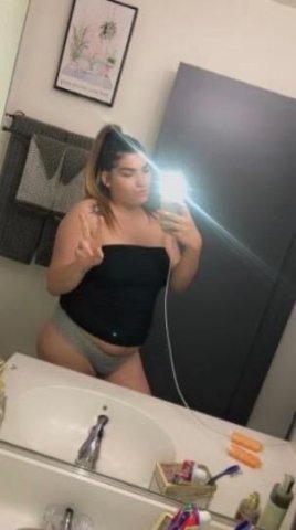 𝒴𝑜𝓊𝓇 𝒻𝒶𝓋𝑜𝓇𝒾𝓉𝑒 𝓉𝑒𝓂𝓅𝓉𝒶𝓉𝒾𝑜𝓃🩷 visiting EUGENE💋 - 1