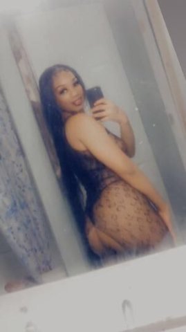 OUTCALL New in town HOTT caramel EBONY treat Fetish session Strap On fr🤤 💜 Readily AVAILABLE 💚 AVAILABLE 💦💦Early Bird - 1