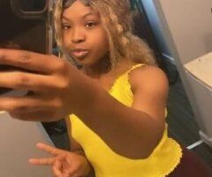 Heyy daddy 💋 wanna get satisfied call me 😋 - Image 4
