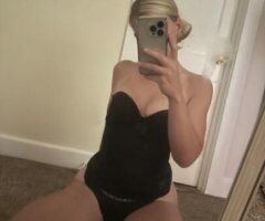 Outer Banks escorts - College girl next door incalls only