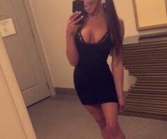 Long Beach escorts - beautifully beaming BAILEY