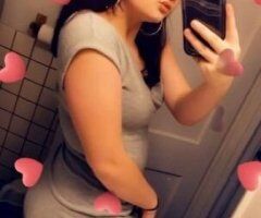 Dick Devouring Cum Guzzling Throat Goddess. Devouring Dick So Good make you want to slap your girlfriend no choke - Image 12