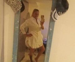 St. Louis escorts - TALL LUSCIOUS COUGAR AVAILABLE NOW!!
