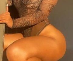I'm your fantasy girl, let me make all your fantasies comes true - Image 3