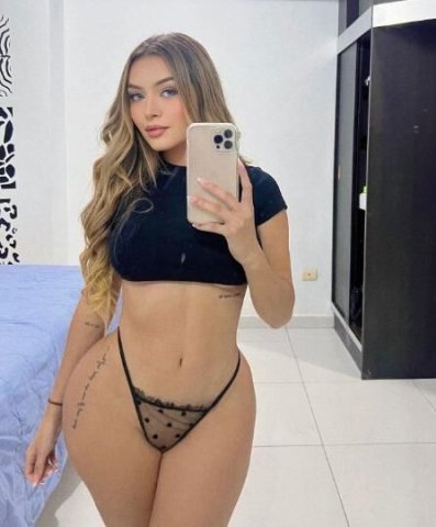HAPPY LABOR DAY CUM CELEBRATE WITH ME IM SO HOT AN HORNY CUM GET ME OR CUM OVER 👄 - 1