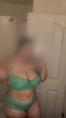 COME GET A TASTE OF THIS SNOWBUNNY😘😜 YOUR WIFE DONT NEED TO KNOW 👅💦 - 1