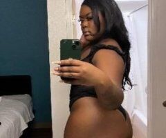 Everett escorts - Sexy thick chocolate 💦 I love to squirt cream 🍦 let me rock your world 💦 Incall/outcall 24/7