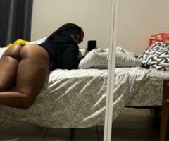 Thick Creamy Ebony Babe👅 - Image 4