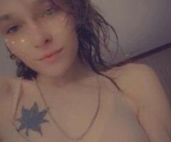 NO Deposit Petite Party girl here to play - Image 1