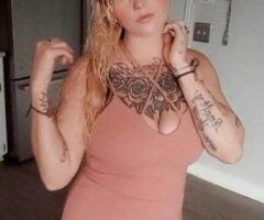 Sexy Angel 💋 Pretty Wett Pussy 😻💦 - Image 1