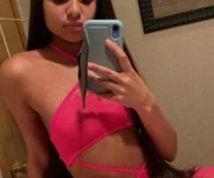 Lawrence escorts - Looking for a good time filled with Roses 🌹 💕