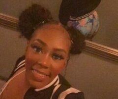 Quad Cities escorts - juicy wet bald pussy ** incalls only**