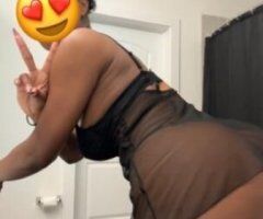 Sexy chocolate bombshell 💣💜 - Image 2