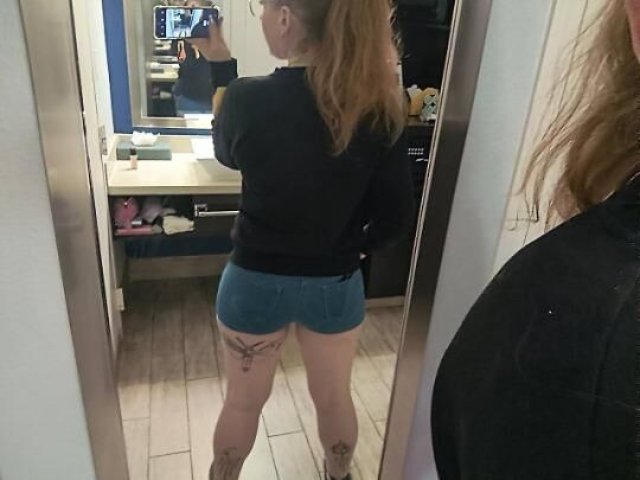 its this gingers birthday!!! show her some love! now doing cam shows!! - 1