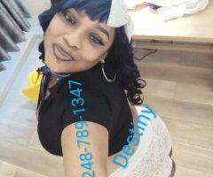 Detroit escorts - .Come Get This Juicy Fruit 🍑🍑.... Outcalls And Incalls Available..