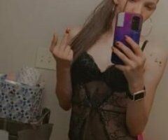 💖Petite With a Pretty Pink Pussy 💖 - Image 2