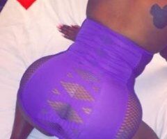 🪄NEW IN TOWN✨ Cum get some super wet sloppy head from this sexy ebony pornstar 💦🍆 QV SPECIAL’S that’ll blow your mind and your load 🤯 - Image 3