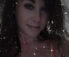 West Palm Beach escorts - Thick thighs and bright blue eyes !! come have fun with me!! AVAILABLE NOW!!