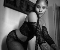 KayKitty In Town 😻💦 - Image 5