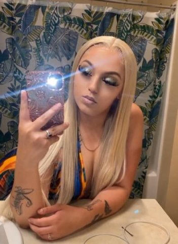 new in towm latina 😋💦 incall / outcall available 🥰 - 1