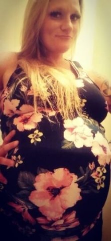 Preggo=Nympho=Yes 🥺 Please, someone put me on my knees! - 1