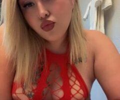 Roswell / Carlsbad escorts - sexy blonde latina
