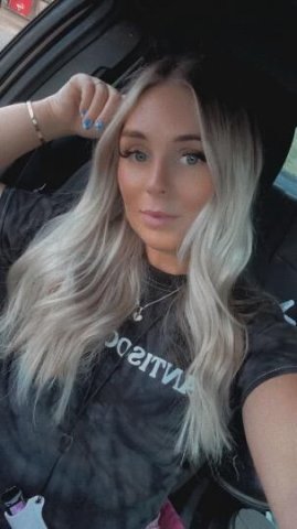 IN and OUT calls blonde hair blue eyed girl🥰 - 1