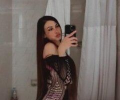 Tight Young Italin Puss😻💦 - Image 2
