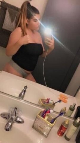 𝒴𝑜𝓊𝓇 𝒻𝒶𝓋𝑜𝓇𝒾𝓉𝑒 𝓉𝑒𝓂𝓅𝓉𝒶𝓉𝒾𝑜𝓃🩷 visiting Reno💋 - 1