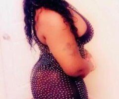 Sexy, Curvy, Freaky! - Image 3