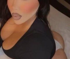 200 QV / Hhr 300 / Hr 500 💝 Double The Fun 👩🏻‍❤️‍💋‍👩🏻 Your Favorite Latina's 💕 Doubles Available 👩🏻‍❤️‍💋‍👩🏻 - Image 3