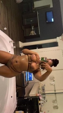 new in town 😘💦💋 Ask About Head Specials 👅👅💦 - 1